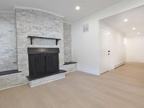 15 Spurwoods Lane, Farmingville NY 11738