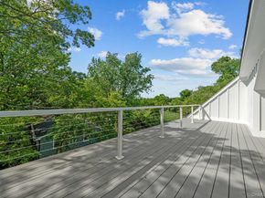 37 Peconic Bay, Southampton NY 11968