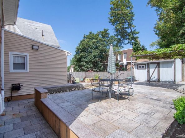 17 Lake Avenue, Yonkers NY 10703