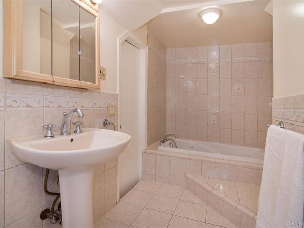 17 Lake Avenue, Yonkers NY 10703