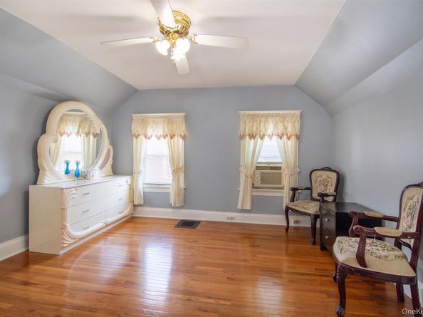 17 Lake Avenue, Yonkers NY 10703