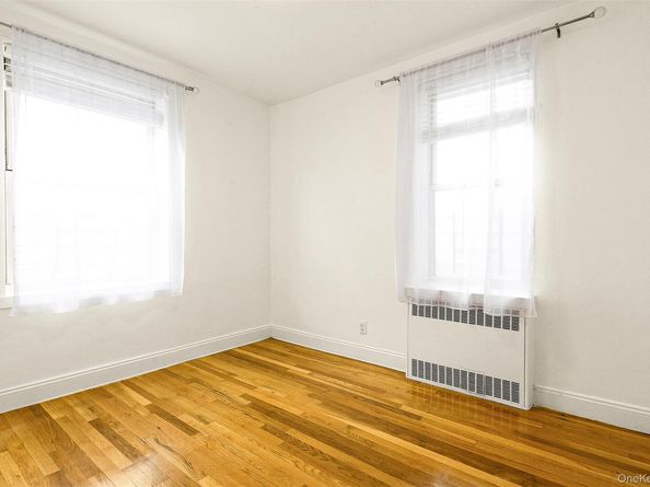 104-20 68th Drive B21, Forest Hills NY 11375