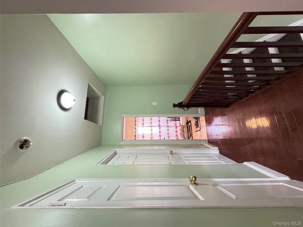 1019 E 230th Street, Bronx NY 10466