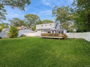 86 Ackerly Lane, Ronkonkoma NY 11779