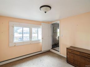 86 Ackerly Lane, Ronkonkoma NY 11779