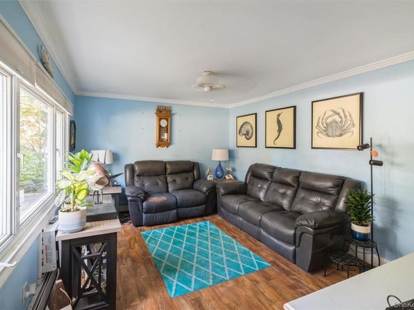 86 Ackerly Lane, Ronkonkoma NY 11779