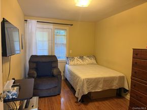 203 Willow Lane, Valley Stream NY 11580