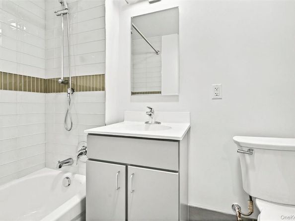 1731 Lacombe Avenue 4A, Bronx NY 10473