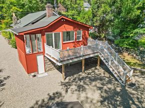 6 Brookside Drive, Yorktown Heights NY 10598