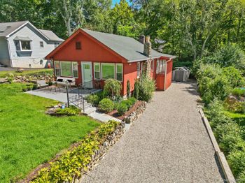6 Brookside Drive