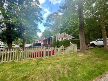 230 Lakeside Trail