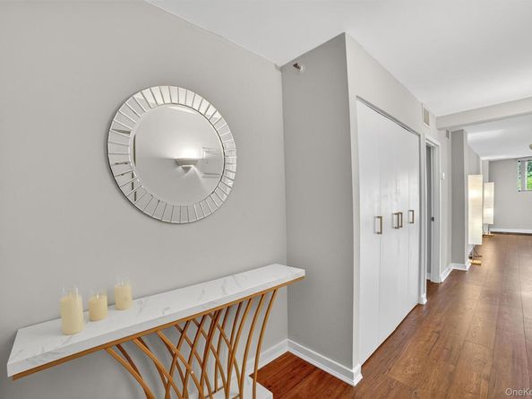 25 Rockledge Avenue 901W, White Plains NY 10601