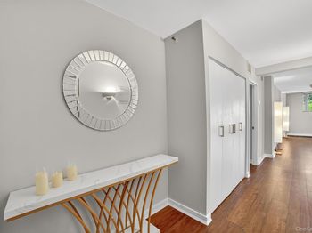 25 Rockledge Avenue