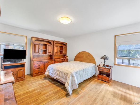 196 Haypath Road, Old Bethpage NY 11804