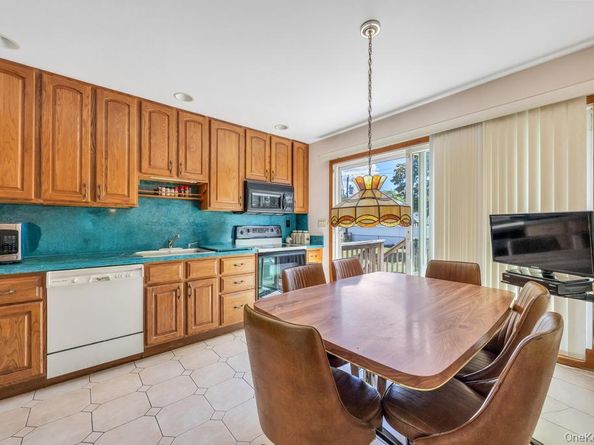 196 Haypath Road, Old Bethpage NY 11804