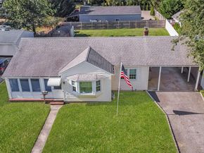 15 Brook Street, Sayville NY 11782
