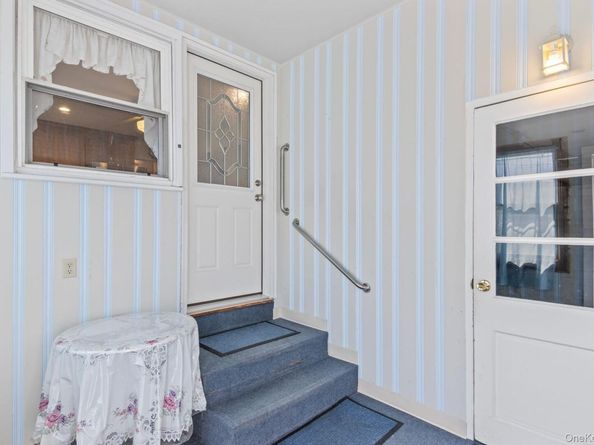 530 N Oak Street, Massapequa NY 11758
