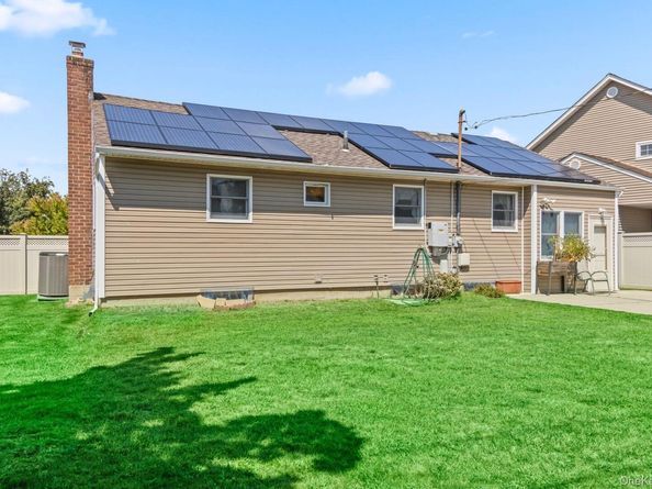 530 N Oak Street, Massapequa NY 11758