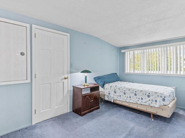 530 N Oak Street, Massapequa NY 11758