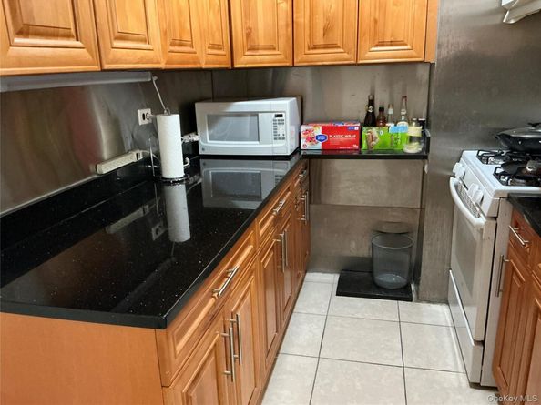 99-11 60 Ave 3A, Corona NY 11368