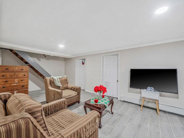 43 Hampton Avenue, Mastic NY 11950