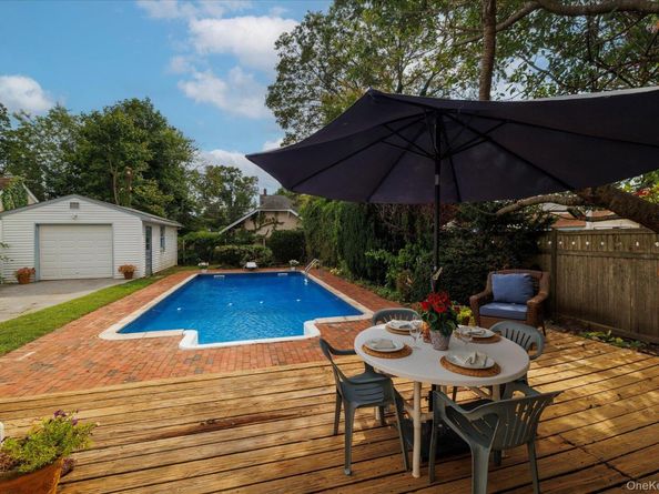 82 Robertson Road, Lynbrook NY 11563