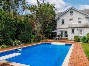 82 Robertson Road, Lynbrook NY 11563