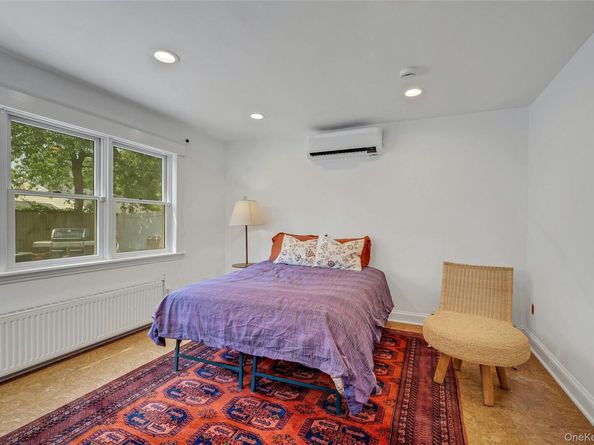 7 Senate Place, Larchmont NY 10538