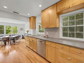 7 Senate Place, Larchmont NY 10538