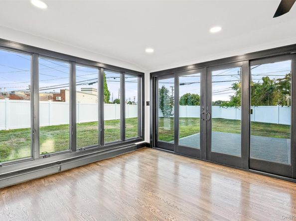 598 N Suffolk Avenue, Massapequa NY 11758
