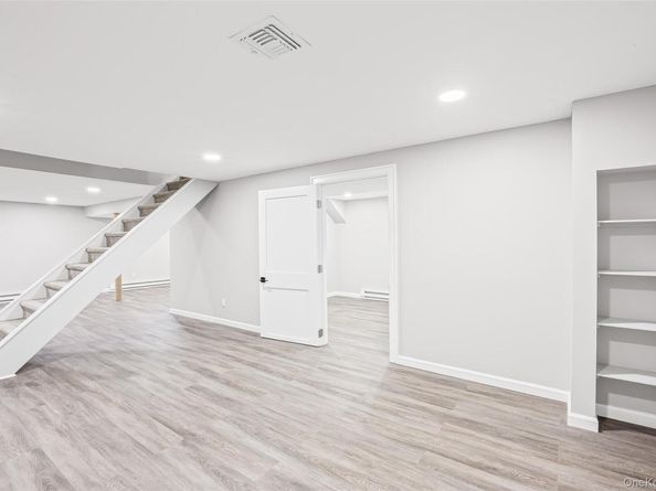 598 N Suffolk Avenue, Massapequa NY 11758