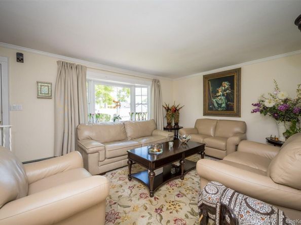 4 Jordan Lane, Hicksville NY 11801