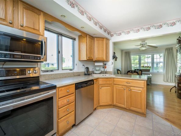 4 Jordan Lane, Hicksville NY 11801