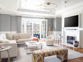 2000 Royal Court 2105/2103, North Hills NY 11040