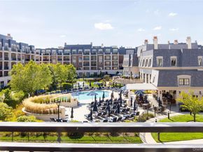2000 Royal Court 2105/2103, North Hills NY 11040