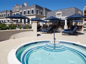 2000 Royal Court 2105/2103, North Hills NY 11040