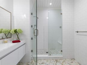 2000 Royal Court 2105/2103, North Hills NY 11040