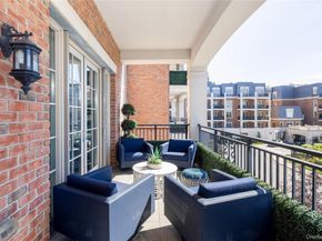 2000 Royal Court 2105/2103, North Hills NY 11040