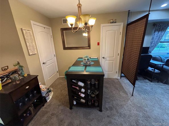186 Lake Pointe Circle 186, Middle Island NY 11953