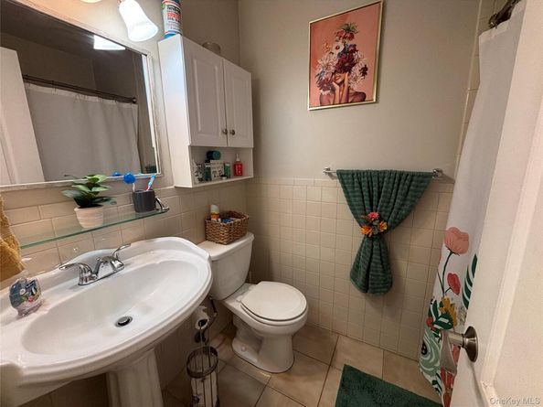 186 Lake Pointe Circle 186, Middle Island NY 11953