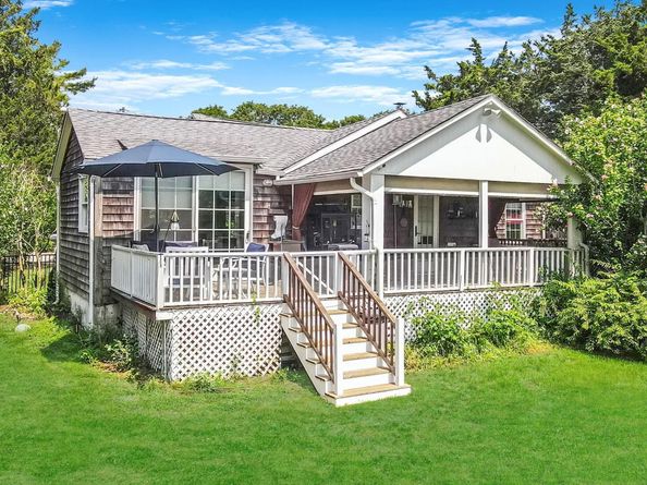 1 Springville Circle, Hampton Bays NY 11946