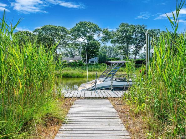 1 Springville Circle, Hampton Bays NY 11946