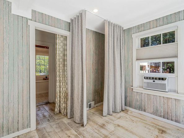 1 Springville Circle, Hampton Bays NY 11946