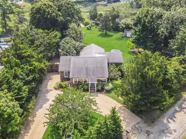 1 Springville Circle, Hampton Bays NY 11946