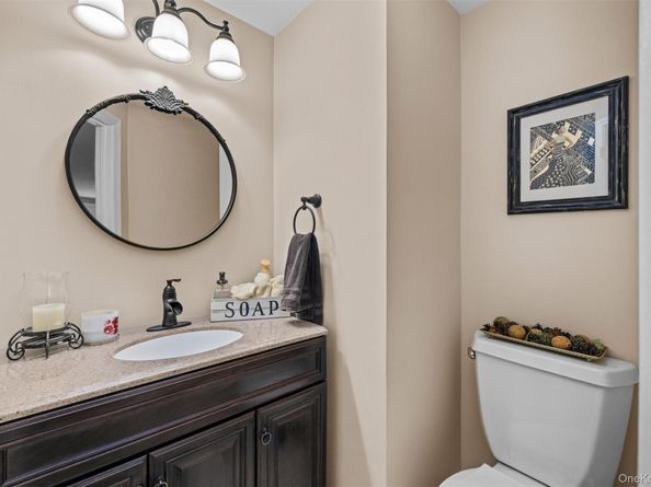 5 Brian Lane, East Northport NY 11731