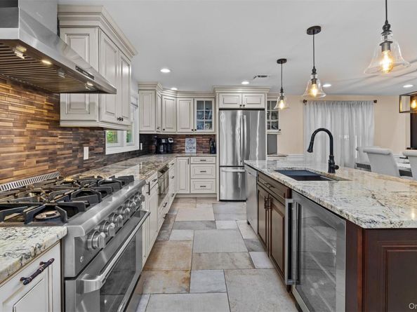 5 Brian Lane, East Northport NY 11731