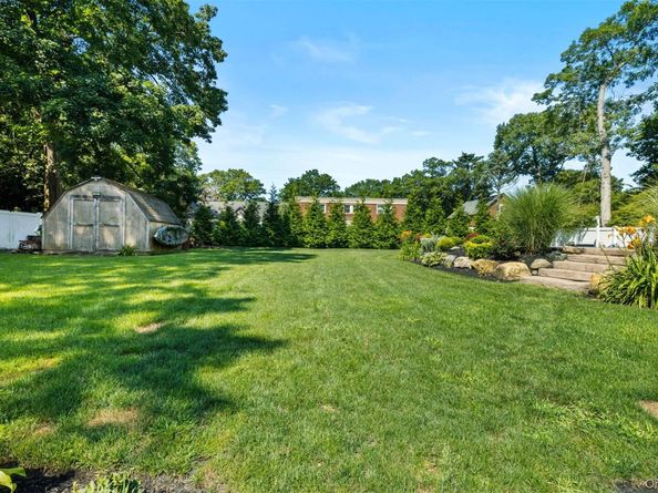 5 Brian Lane, East Northport NY 11731