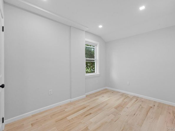 17502 111th Avenue, Saint Albans NY 11433