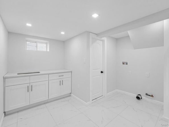 17502 111th Avenue, Saint Albans NY 11433