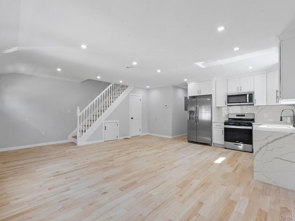 17502 111th Avenue, Saint Albans NY 11433